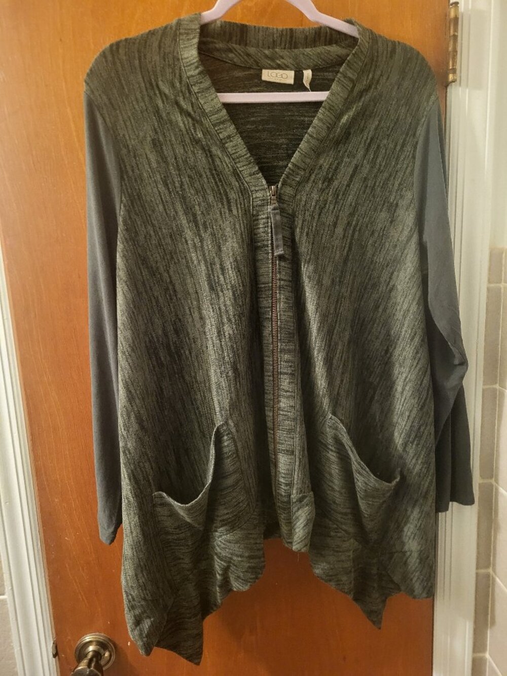 LOGO Zip-Front Cardigan (Size L)